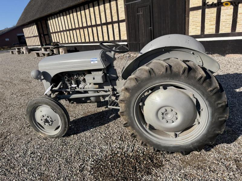 Ferguson TEA20 tractor 8