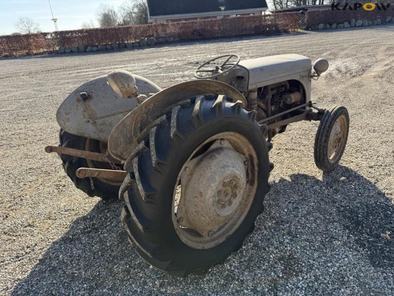 Ferguson TEA20 tractor 5