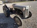 Ferguson TEA20 tractor 3