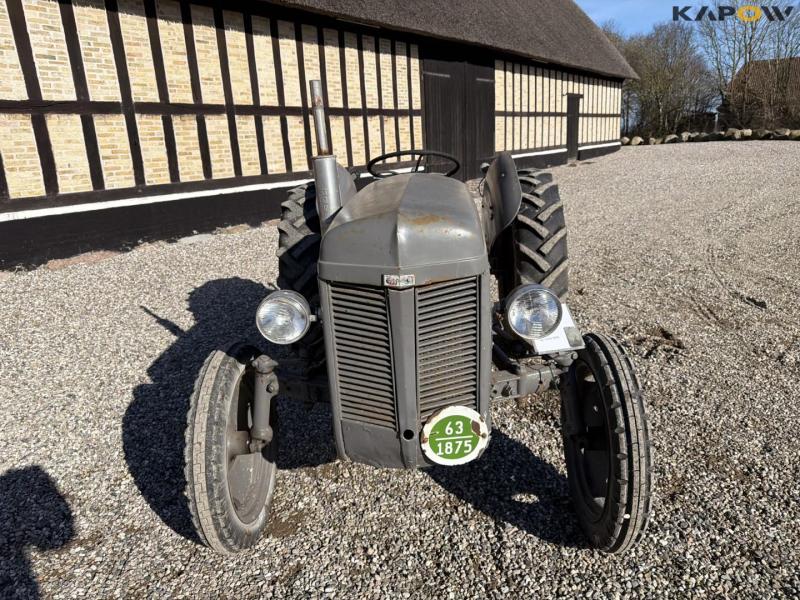 Ferguson TEA20 tractor 2