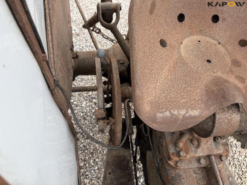 Ferguson 35 tractor 14