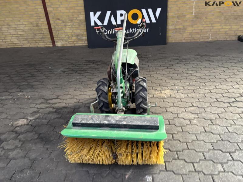 Ferrari 340 with broom 2