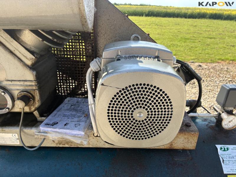 FF Buster-10-500 compressor 9