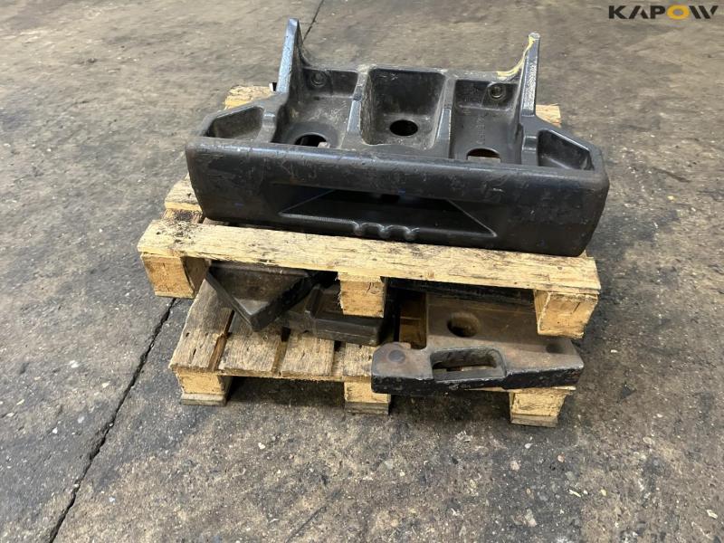 Fiat front weights with brackets 2