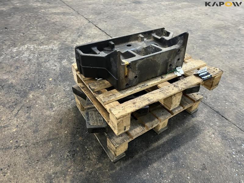 Fiat front weights with brackets 7