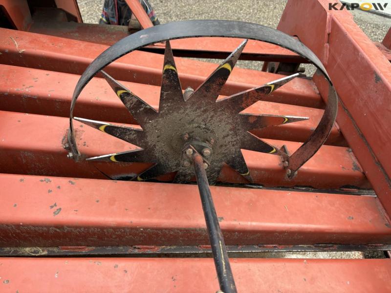 Fiatagri Hesston 4900 big square baler with bale wagon 25