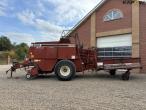Fiatagri Hesston 4900 big square baler with bale wagon 8