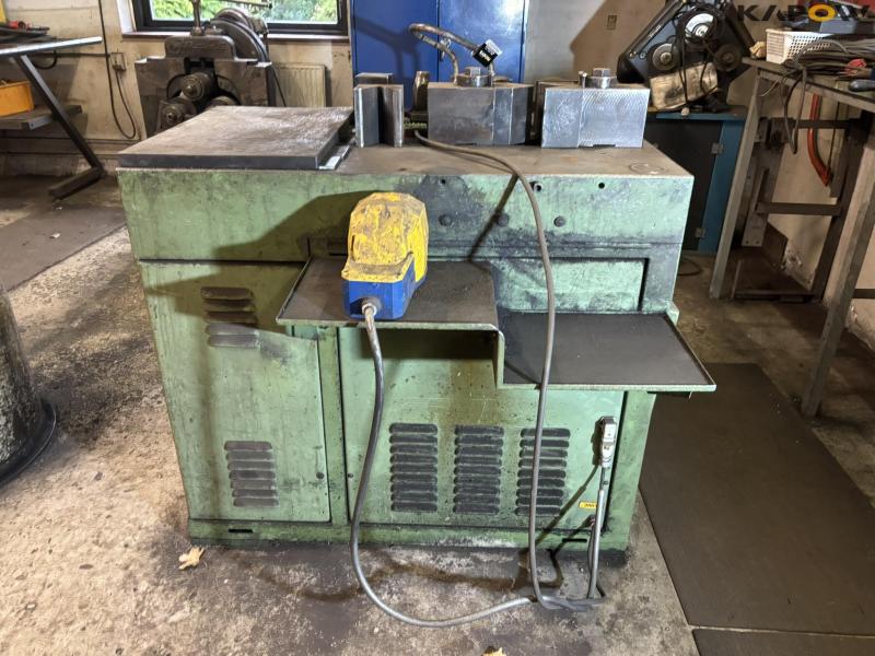 FIM Versa Fimau 25 presses 2