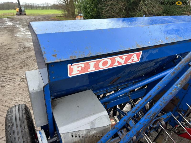 Fiona seeder with Marsk Stig harrow 19