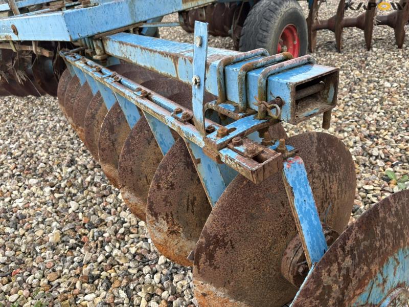 Fiskars FTR 32 disc harrow 25