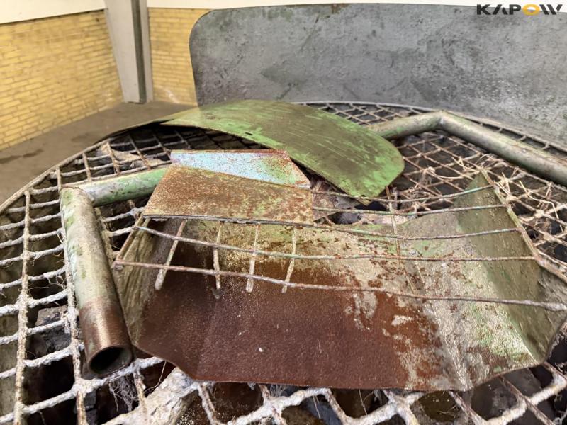 Fliegl forced mixer 14