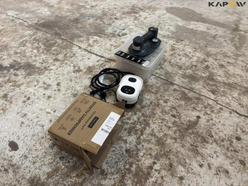 Tile lifter and steam cleaner 5