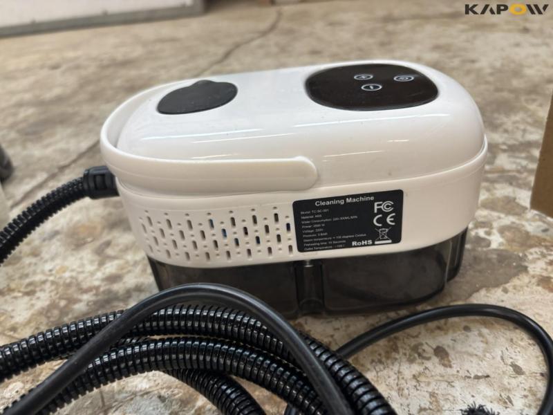 Tile lifter and steam cleaner 18
