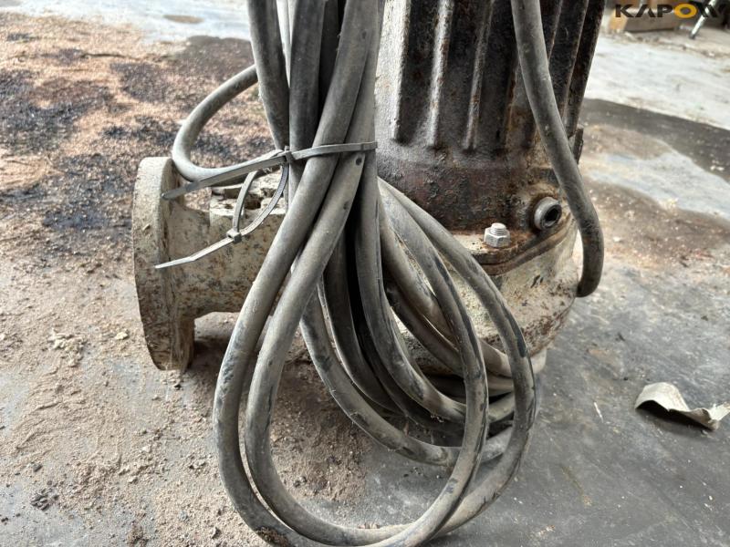 Flygt submersible pump 4.4 kW 6