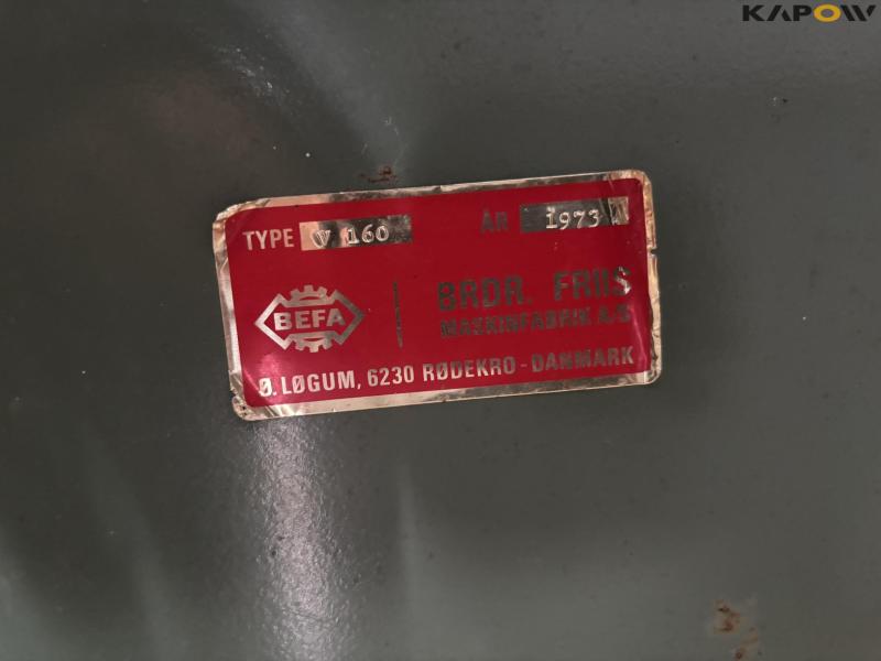 Feed trolley and grain equipment 16