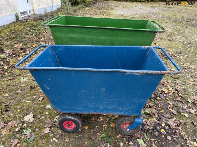 Feed carts 2 pcs. 4
