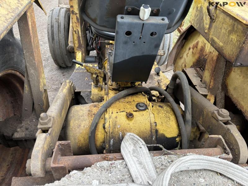 Ford 4550 loader 31