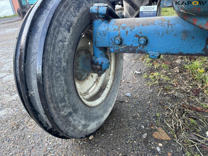 Ford 5000 tractor 12