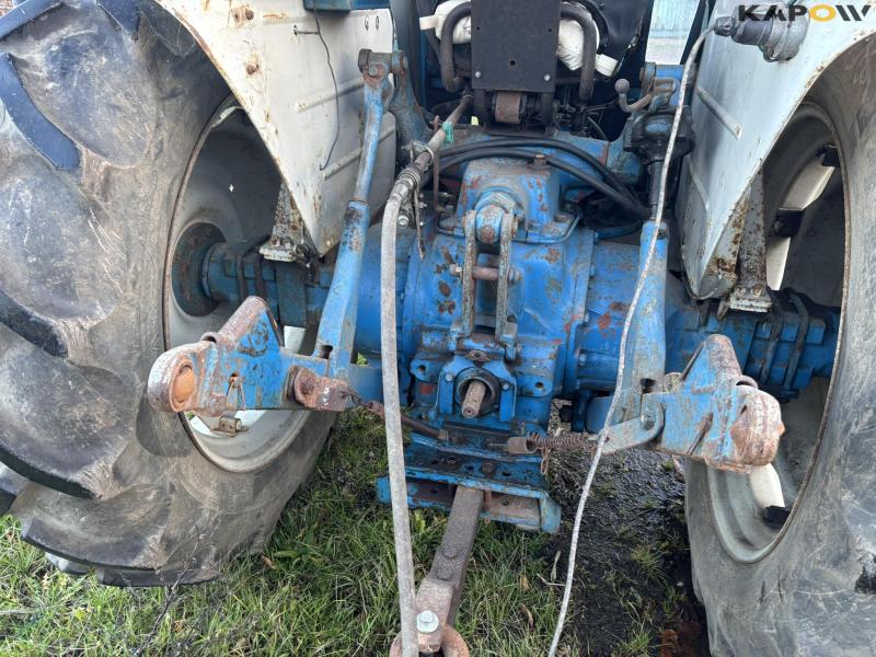 Ford 5000 tractor 29