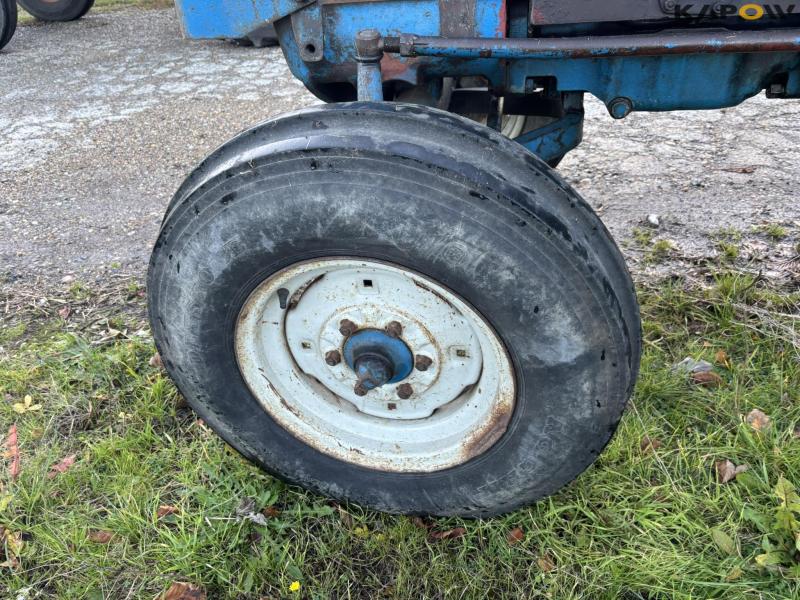 Ford 5000 tractor 45