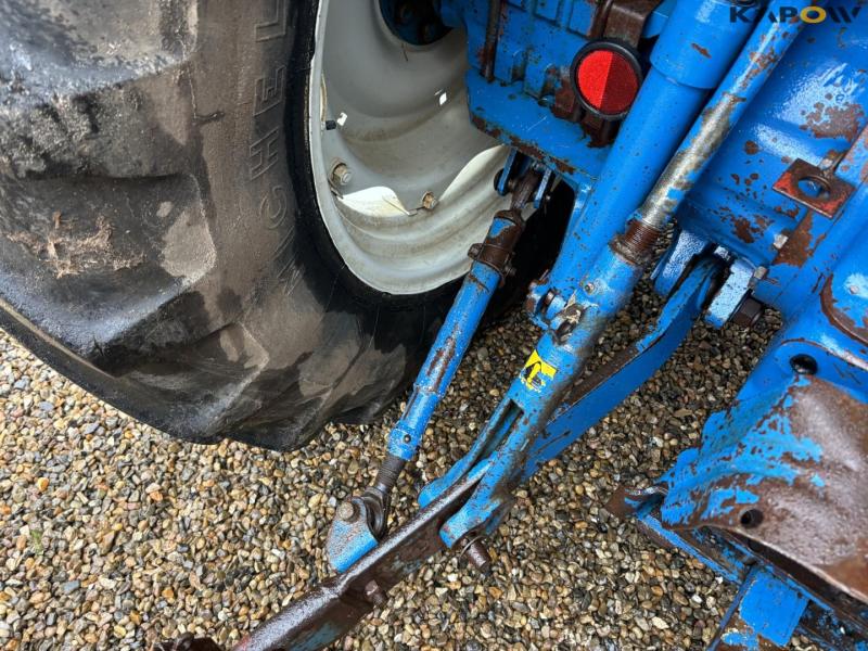 Ford 6610 tractor with front loader 36