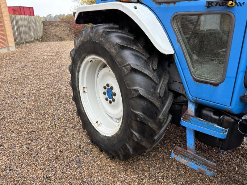 Ford 6610 tractor with front loader 70