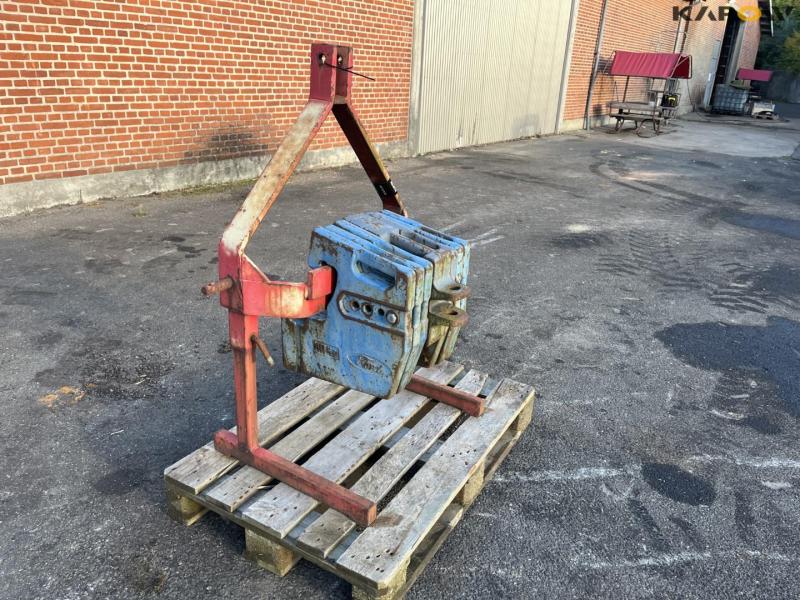Ford front weight on HE-VA bracket 3