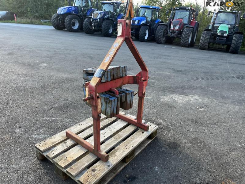 Ford front weight on HE-VA bracket 7