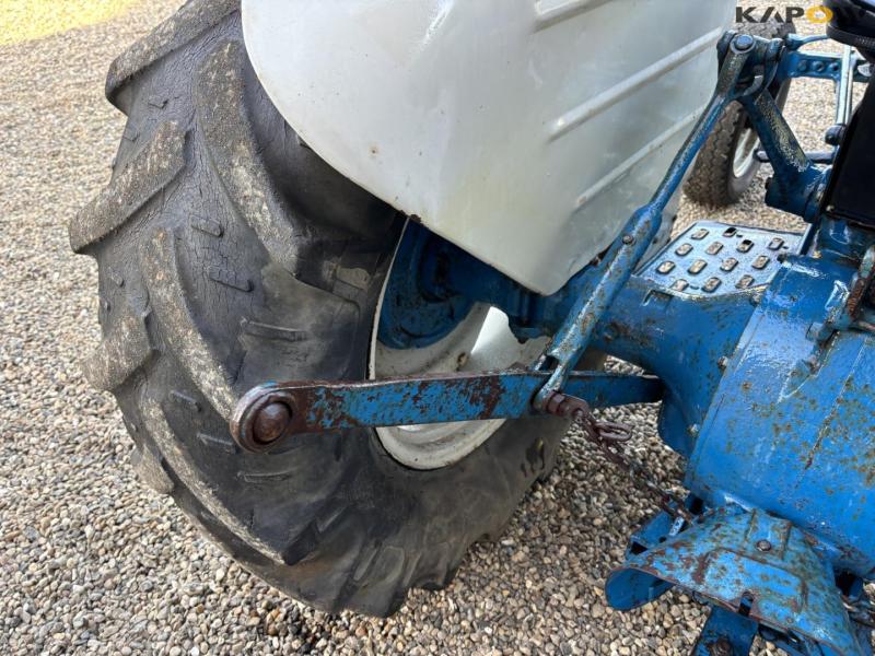 Ford tractor 31
