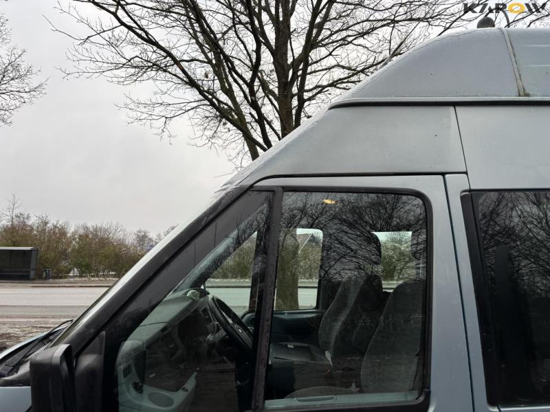 Ford Transit 120 T300 handicap bus 53