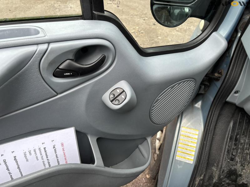 Ford Transit 120 T300 handicap bus 71