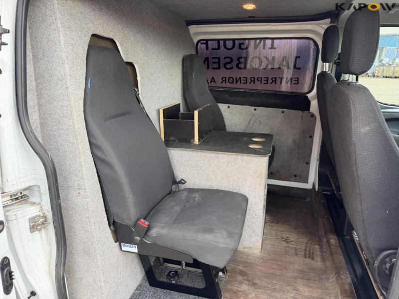 Ford Transit Custom 2.0 TDCi van 19