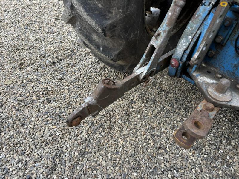 Ford TW-10 tractor 28