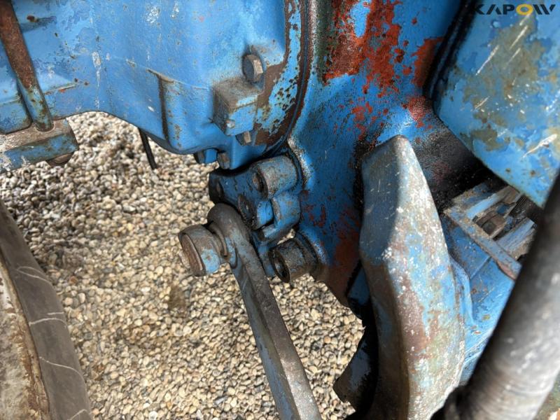 Ford TW-10 tractor 31