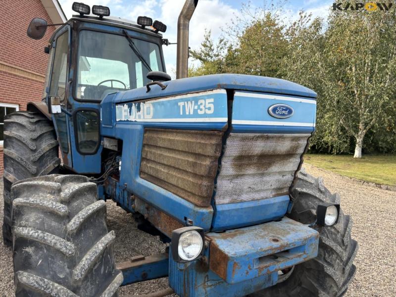 Ford TW35 tractor 12