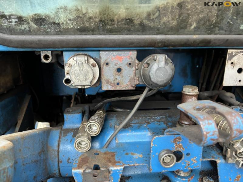 Ford TW35 tractor 34