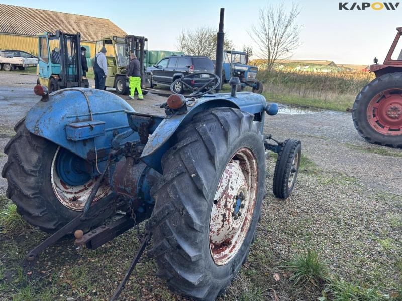Fordson Dexta diesel tractor 5