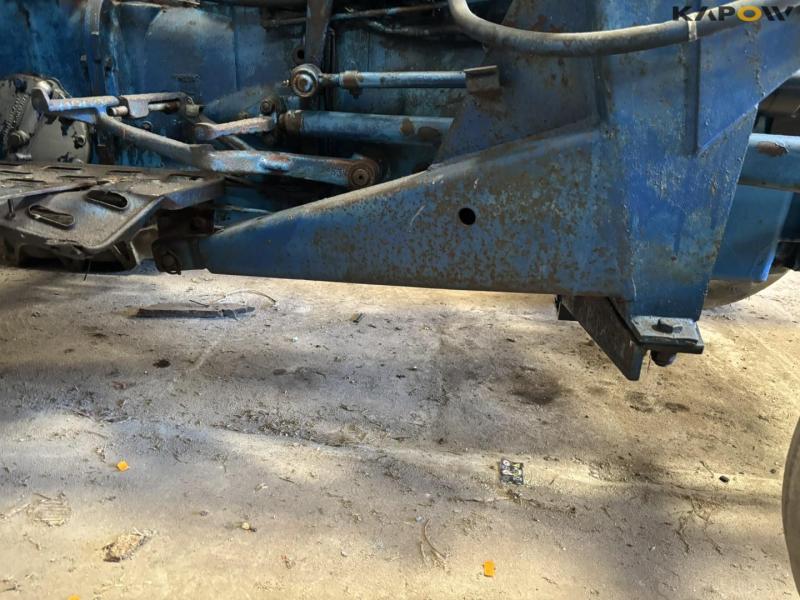 Fordson Dexta with front loader 23
