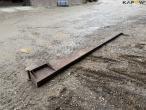Extension arm with Hydrema hitch 7
