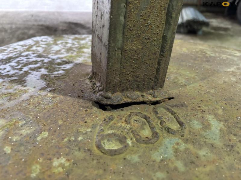 Front block 650 kg 14