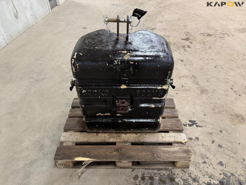 Front block 800kg 14