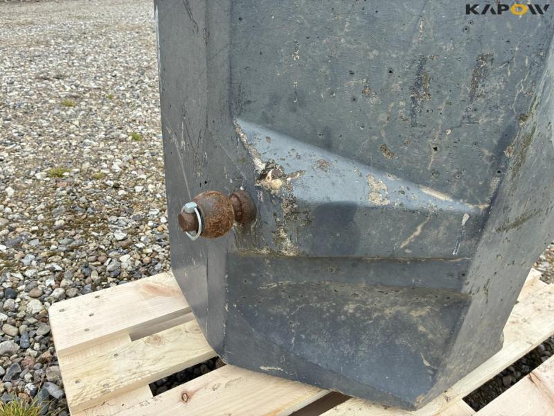 Front block 800kg 9