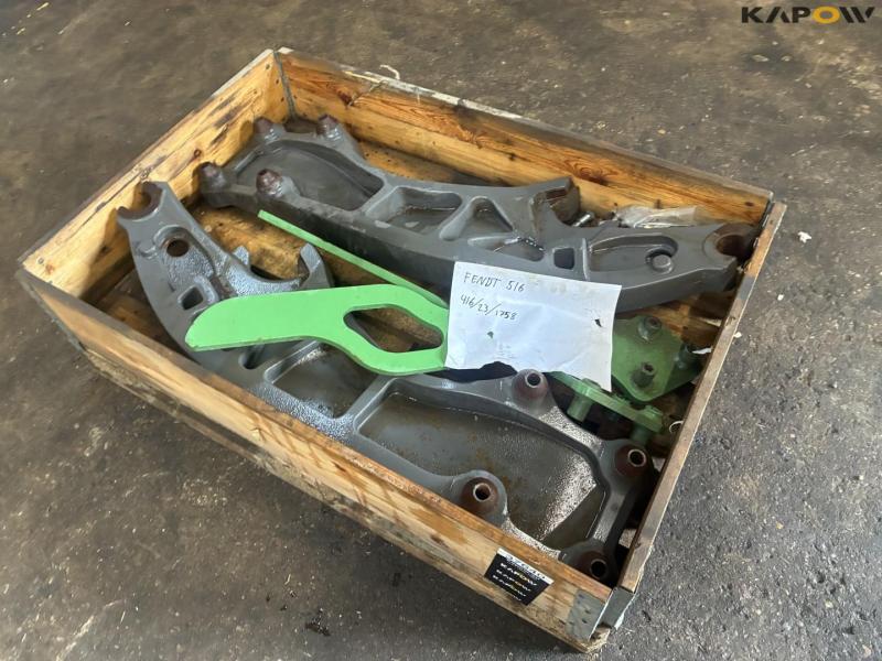 Front loader bracket for Fendt 516 3