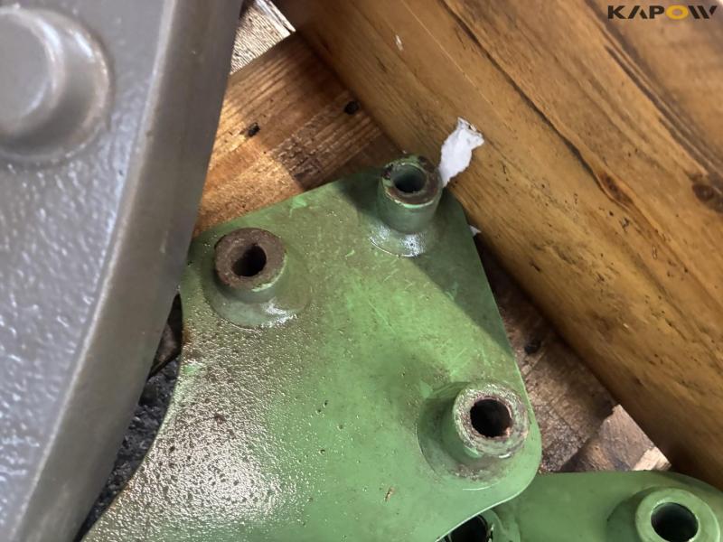 Front loader bracket for Fendt 516 17