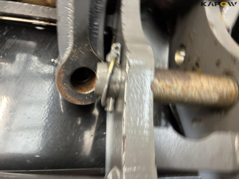 Front linkage for Valtra 9