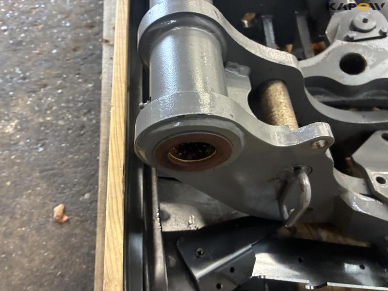 Front linkage for Valtra 10