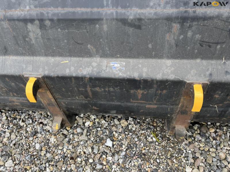 Front shovel with SMS hitch 11