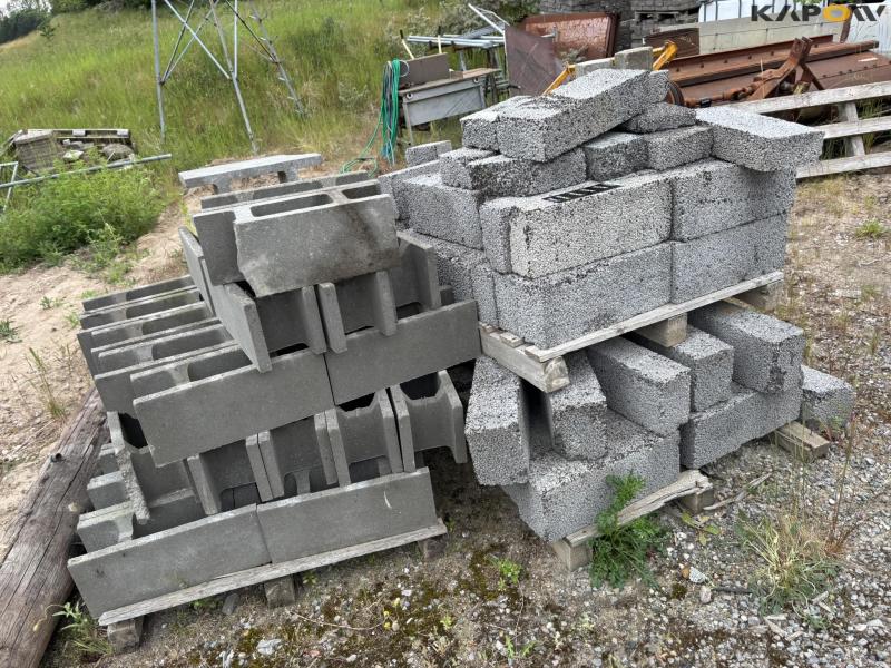 Funda and Leca blocks 2