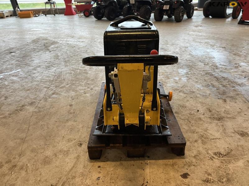 Güde GRP 260 plate vibrator 6