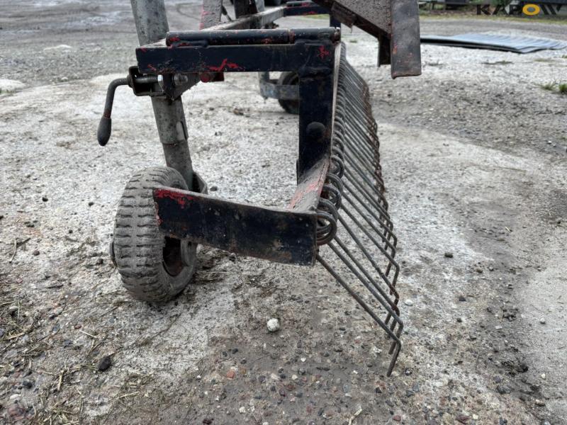A-frame walk-behind tractor 18